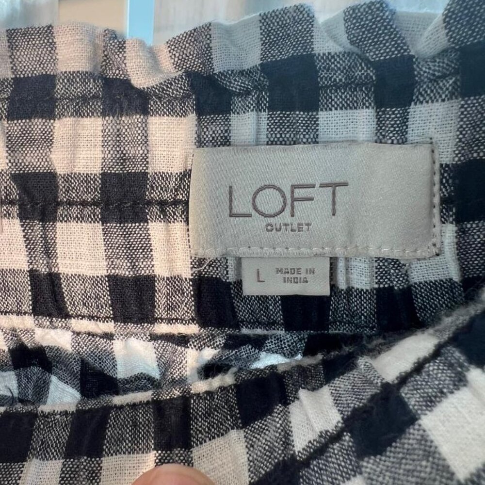 Loft Outlet Gingham Checked Ruffle Hem Linen Shorts in Navy/White - Size L - Picture 3 of 6